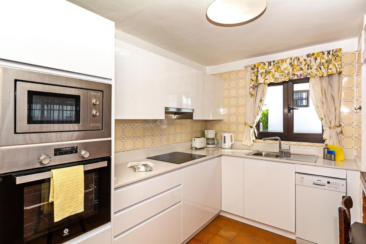 2Br Beach House - Solarium & Shower Terrace - 12 Puerto del Carmen  Buitenkant foto